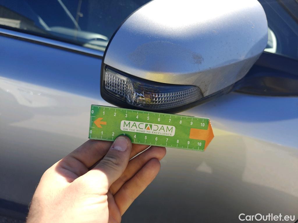  Toyota  C-HR TOYOTA  / 2019 / 5P / todoterreno 1.8 125H Advance #32