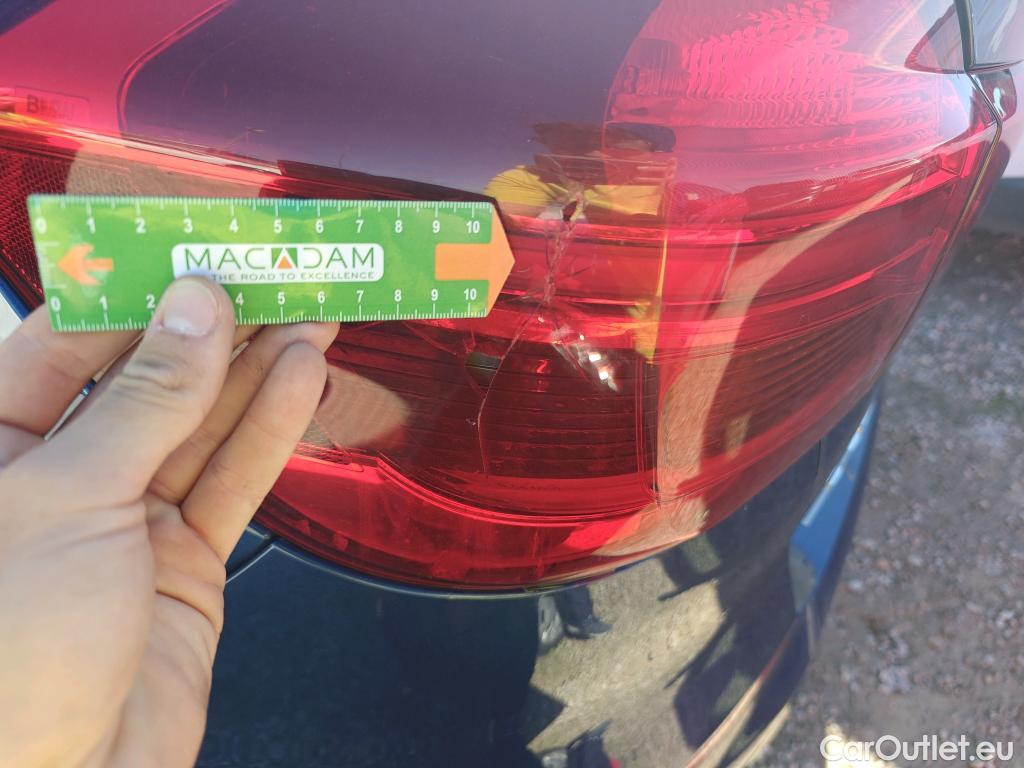  Bmw  X3 BMW  / 2017 / 5P / todoterreno sDrive18d #4