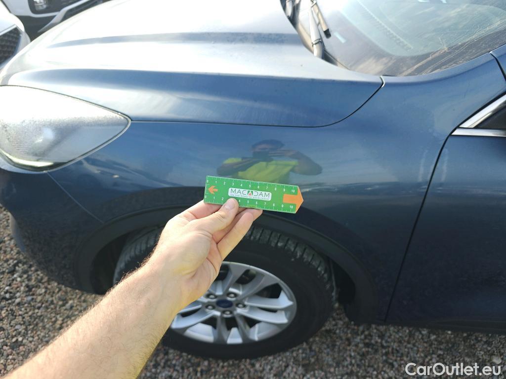  Ford  Kuga FORD  / 2019 / 5P / todoterreno Titanium 1.5 EcoBlue 88kW (120CV) #58