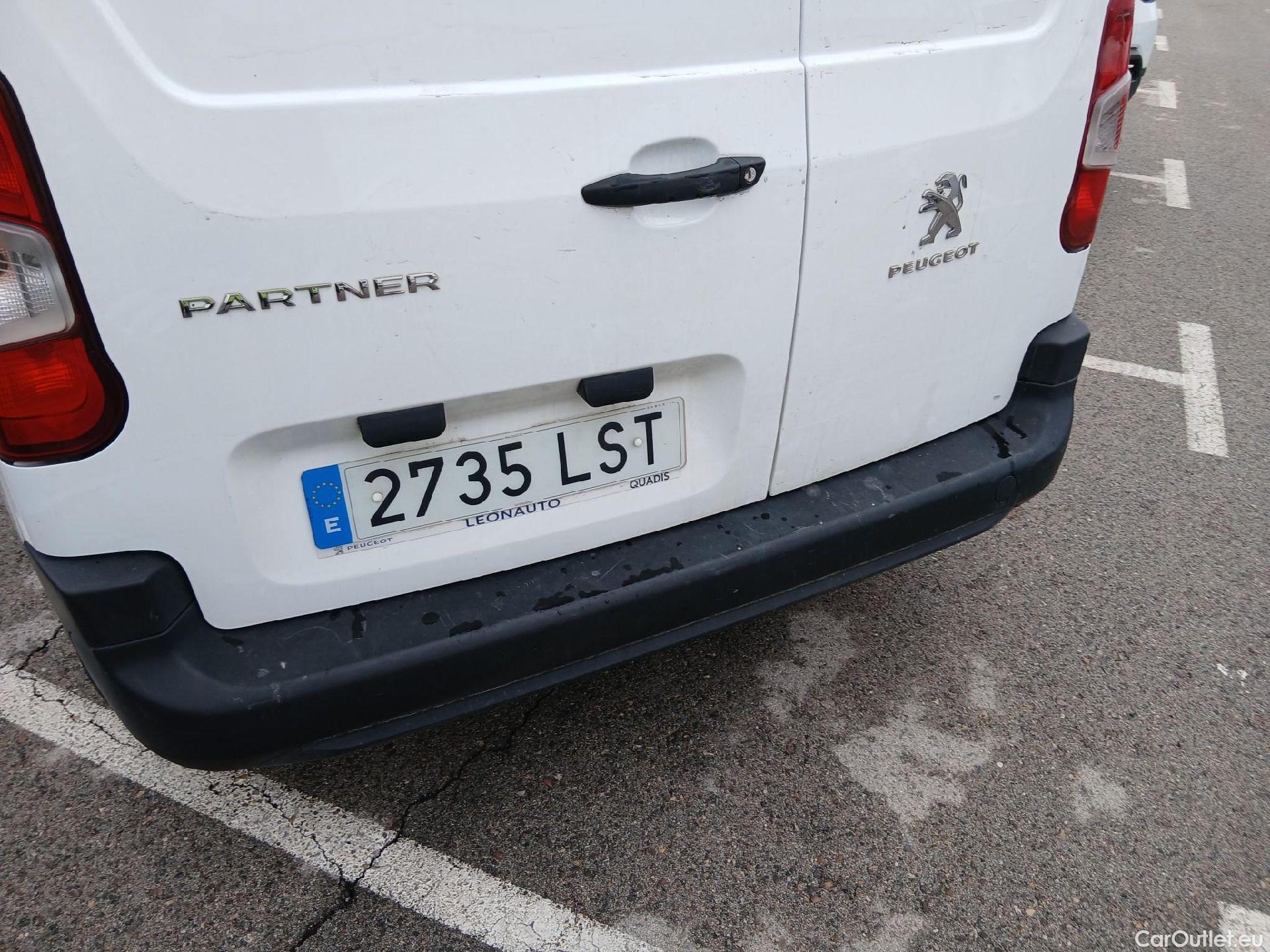  Peugeot  Partner PEUGEOT  / 2018 / 3P / furgón derivado de turismo Pro Standard 600kg BlueHDi 73kW #20