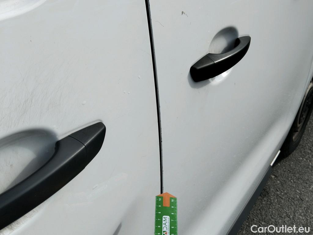  Peugeot  Expert PEUGEOT  / 2016 / 4P / furgón Furgón Pro 1.5 BlueHDi 100 Long #43