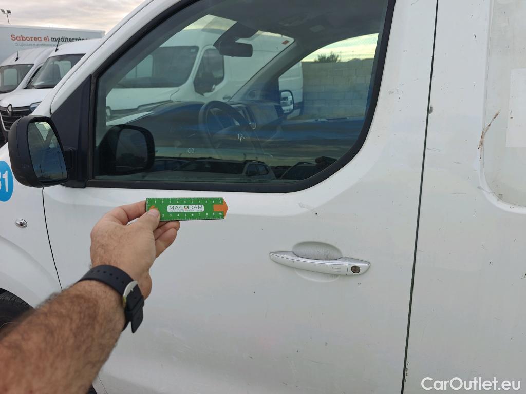  Citroen  Jumpy CITROEN  / 2016 / 4P / furgón Talla XS BlueHDi 120 S&S 6v CityVan #36