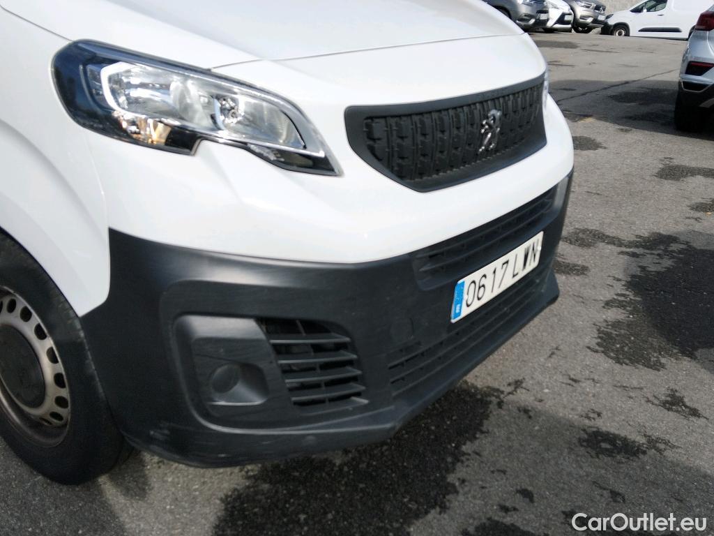  Peugeot  Expert PEUGEOT  / 2016 / 4P / furgón Furgón Pro 1.5 BlueHDi 100 Long #26