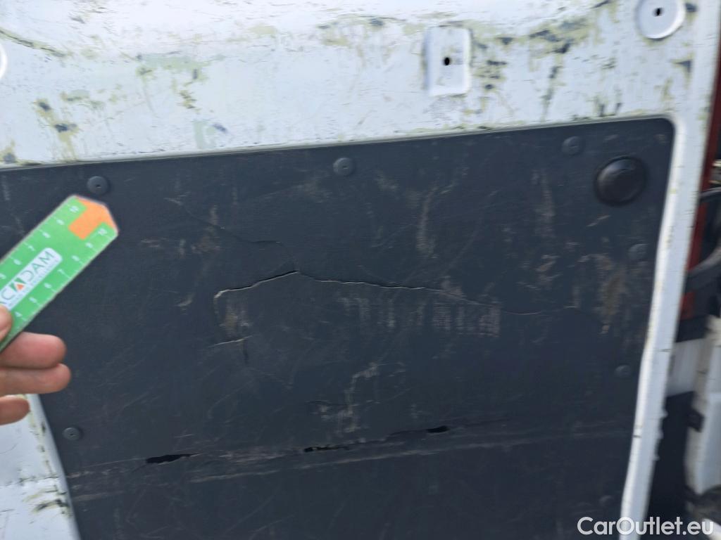  Peugeot  Boxer PEUGEOT  / 2014 / 4P / furgón 333 L2 H1 BHDI 103kW (140CV) S&S 6 V. M (AC) #50