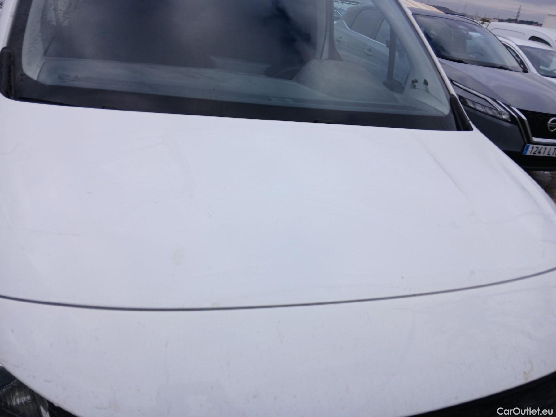  Peugeot  Partner PEUGEOT  / 2018 / 3P / furgón derivado de turismo Pro Standard 600kg BlueHDi 73kW #7