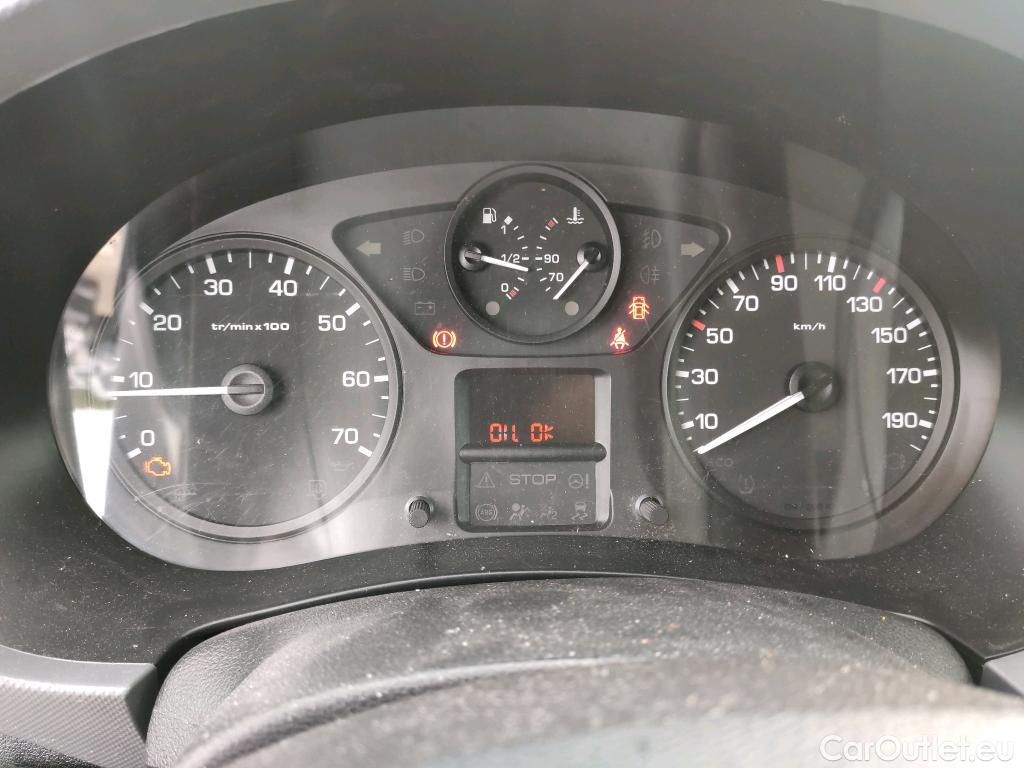  Peugeot  Partner PEUGEOT  VU 4p 2G furgón derivado de Furgón Confort PackL2 BlueHDi 73KW (100) #39