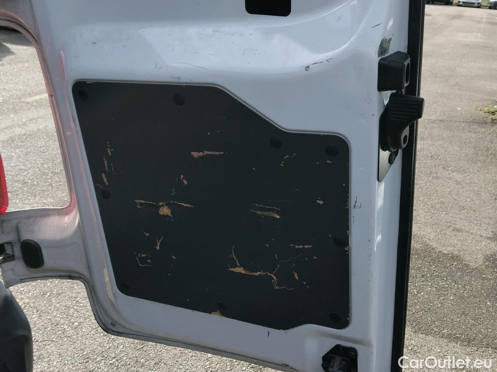  Peugeot  Expert PEUGEOT  / 2016 / 4P / furgón Furgón Pro 1.5 BlueHDi 100 Long #4