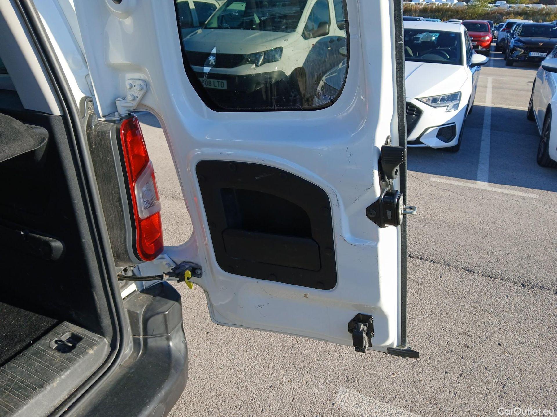  Peugeot  RIFTER PEUGEOT  / 2018 / 4P / combi Access Standard BlueHDi 73kW (CX) #13