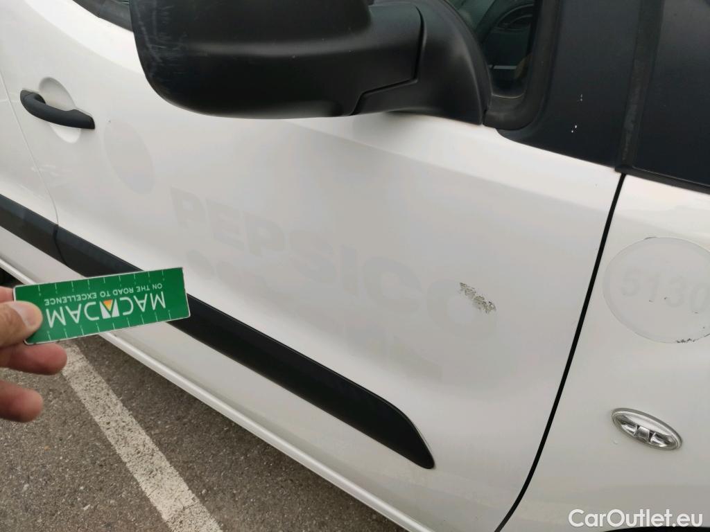  Peugeot  Partner PEUGEOT  VU 4p 2G furgón derivado de Furgón Confort PackL2 BlueHDi 73KW (100) #9