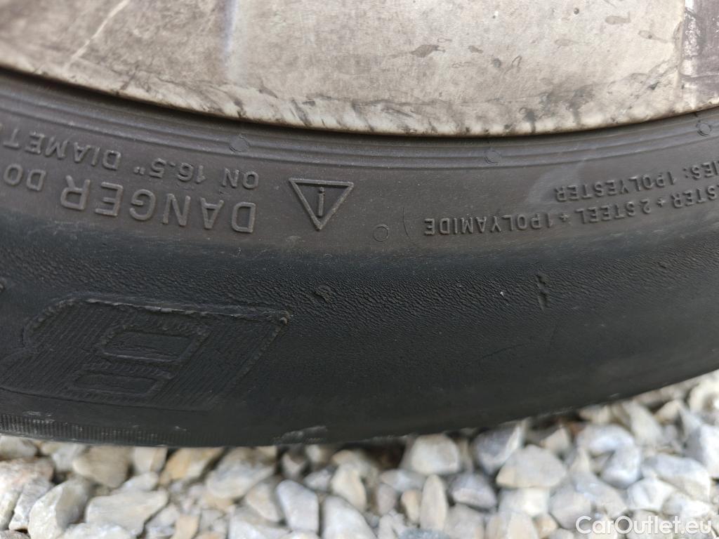  Volkswagen  Golf  VOLKSWAGEN / 2020 / 5P / familiar 2.0 TDI 85kW (115CV) DSG Variant #24