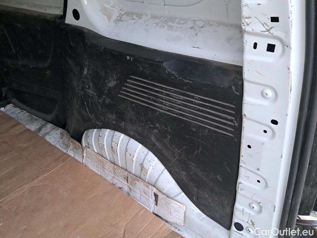  Citroen  Berlingo CITROEN  / 2018 / 4P / furgón derivado de turismo Talla M BlueHDi 100 #23