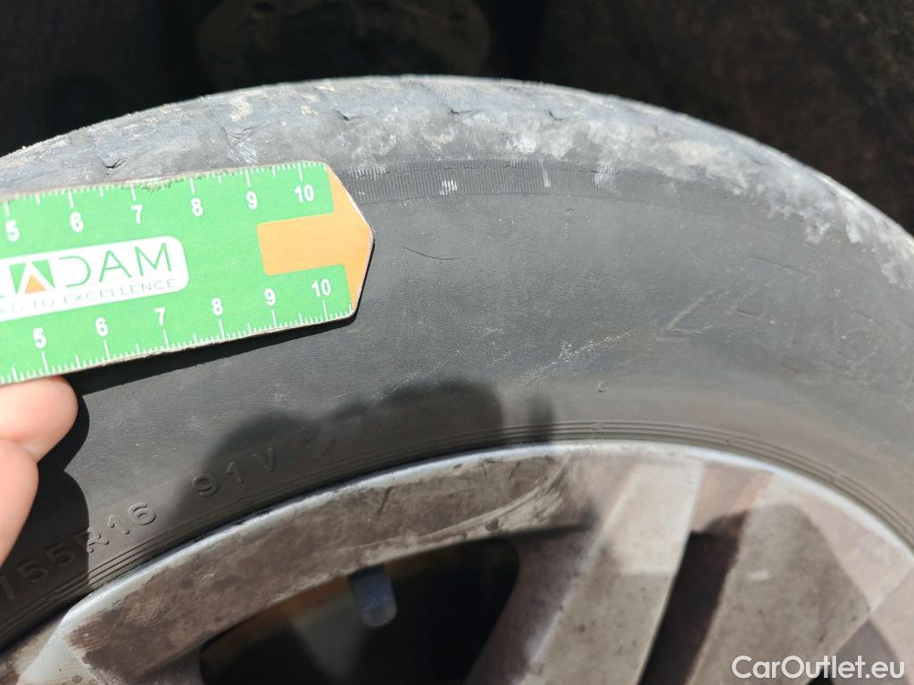  Volkswagen  Golf  VOLKSWAGEN / 2020 / 5P / familiar 2.0 TDI 85kW (115CV) DSG Variant #22