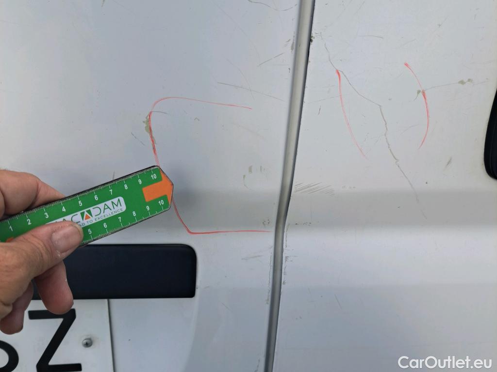  Peugeot  Boxer PEUGEOT  / 2014 / 4P / furgón 333 L2 H1 BHDI 103kW (140CV) S&S 6 V. M (AC) #34