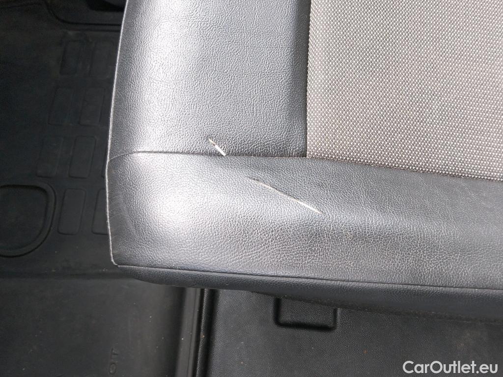  Peugeot  Expert PEUGEOT  / 2016 / 4P / furgón Furgón Pro 1.5 BlueHDi 100 Long #24