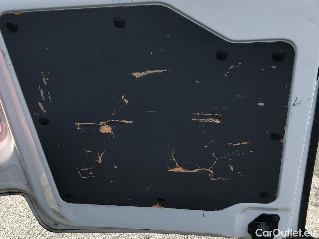  Peugeot  Expert PEUGEOT  / 2016 / 4P / furgón Furgón Pro 1.5 BlueHDi 100 Long #40