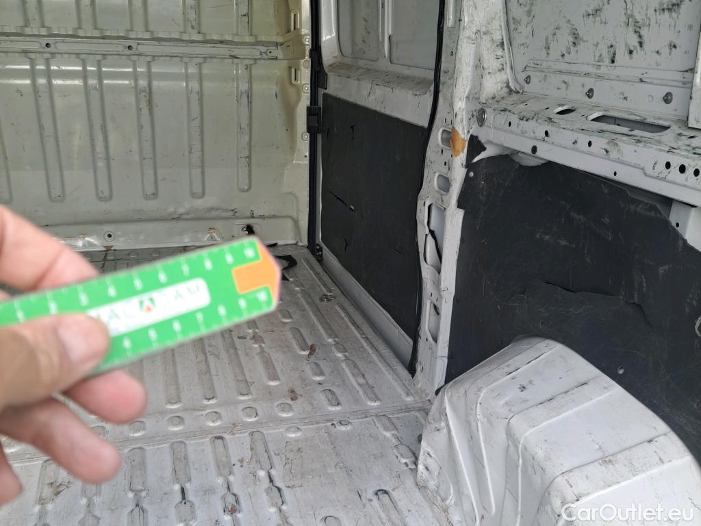  Peugeot  Boxer PEUGEOT  / 2014 / 4P / furgón 333 L2 H1 BHDI 103kW (140CV) S&S 6 V. M (AC) #25