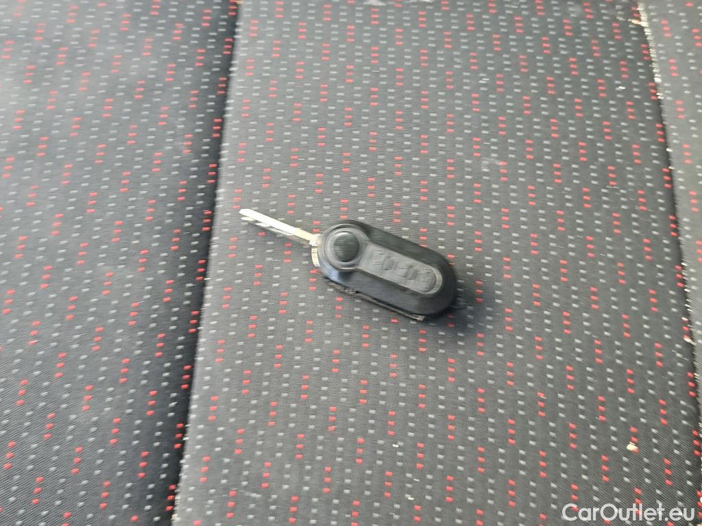  Peugeot  Boxer PEUGEOT  / 2014 / 4P / furgón 333 L2 H1 BHDI 103kW (140CV) S&S 6 V. M (AC) #77