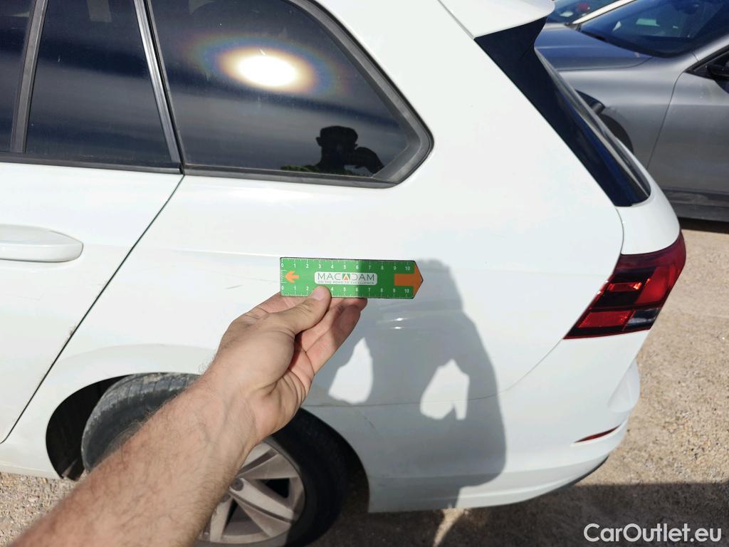  Volkswagen  Golf  VOLKSWAGEN / 2020 / 5P / familiar 2.0 TDI 85kW (115CV) DSG Variant #16