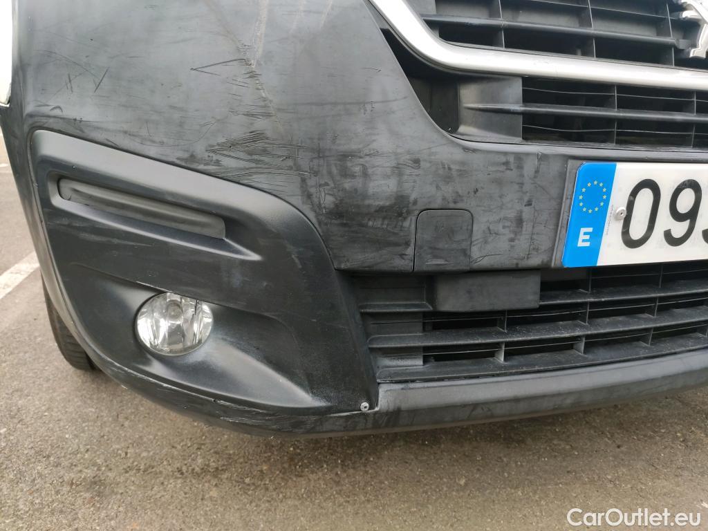  Peugeot  Partner PEUGEOT  VU 4p 2G furgón derivado de Furgón Confort PackL2 BlueHDi 73KW (100) #28