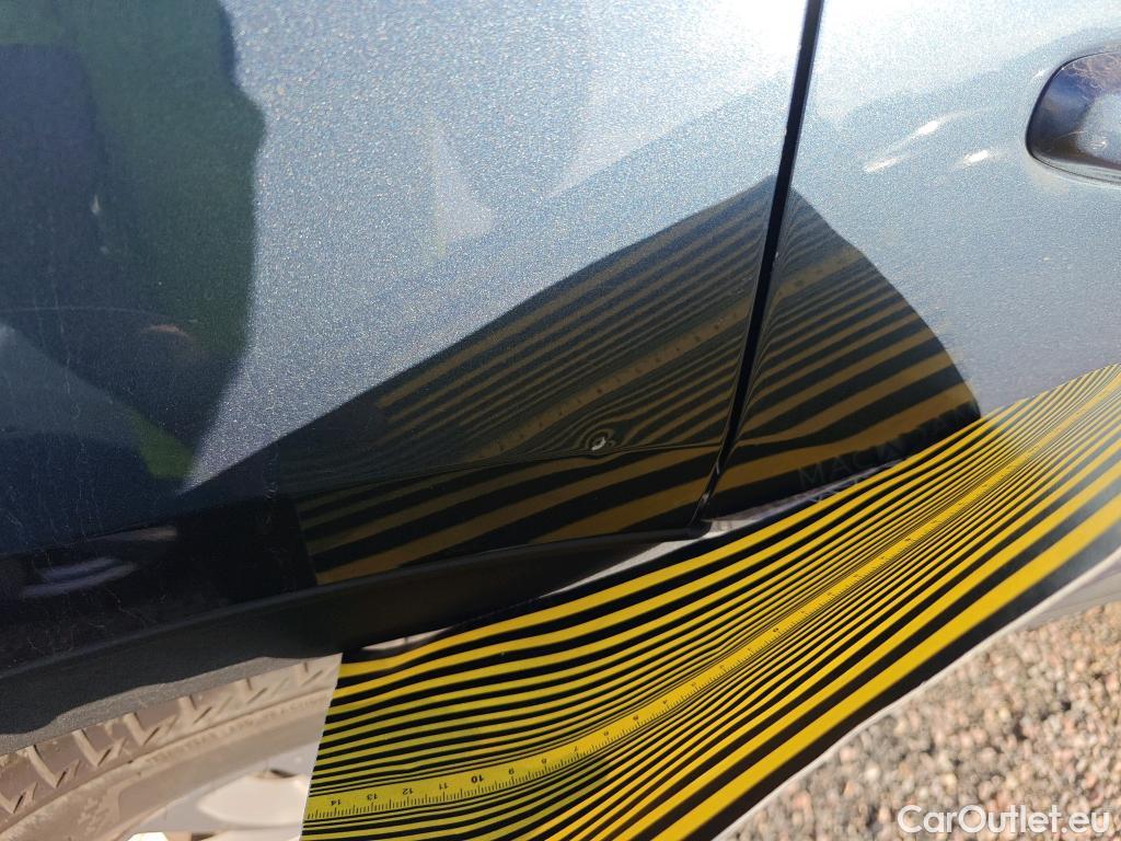  Ford  Kuga FORD  / 2019 / 5P / todoterreno Titanium 1.5 EcoBlue 88kW (120CV) #14