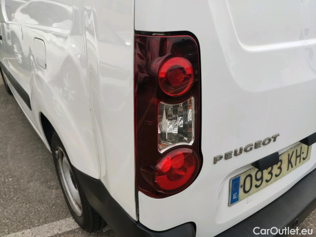  Peugeot  Partner PEUGEOT  VU 4p 2G furgón derivado de Furgón Confort PackL2 BlueHDi 73KW (100) #17