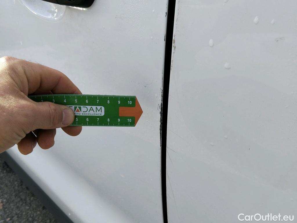  Peugeot  Expert PEUGEOT  / 2016 / 4P / furgón Furgón Pro 1.5 BlueHDi 100 Long #23