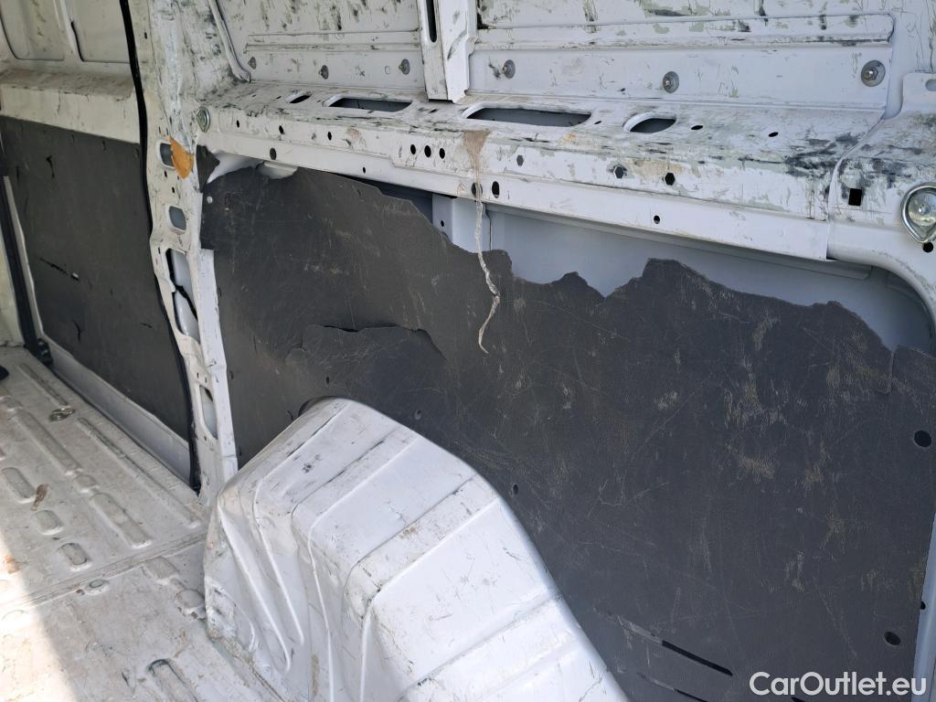  Peugeot  Boxer PEUGEOT  / 2014 / 4P / furgón 333 L2 H1 BHDI 103kW (140CV) S&S 6 V. M (AC) #45