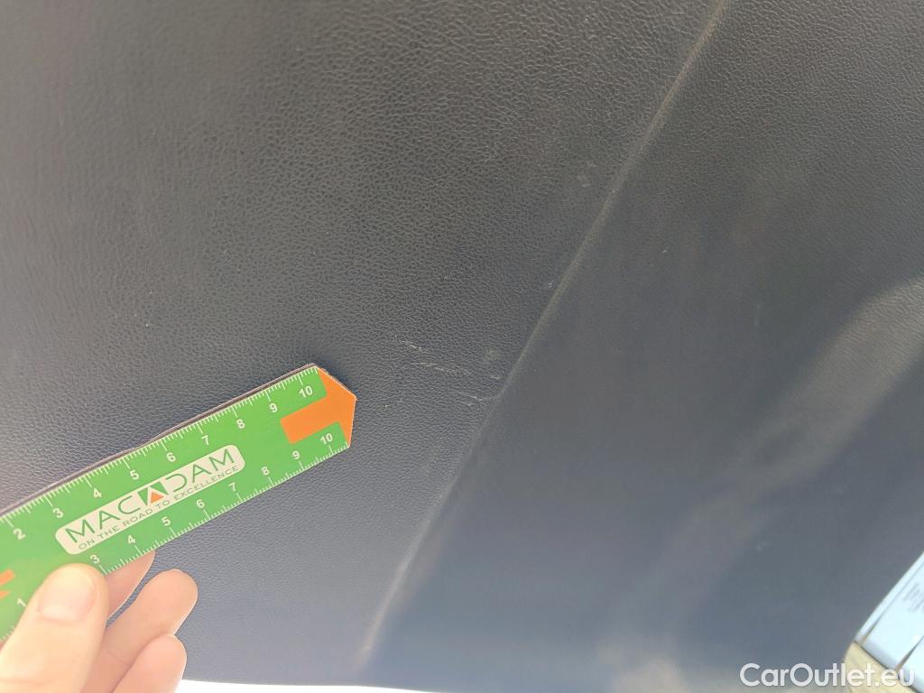  Ford  Kuga FORD  / 2019 / 5P / todoterreno Titanium 1.5 EcoBlue 88kW (120CV) #26