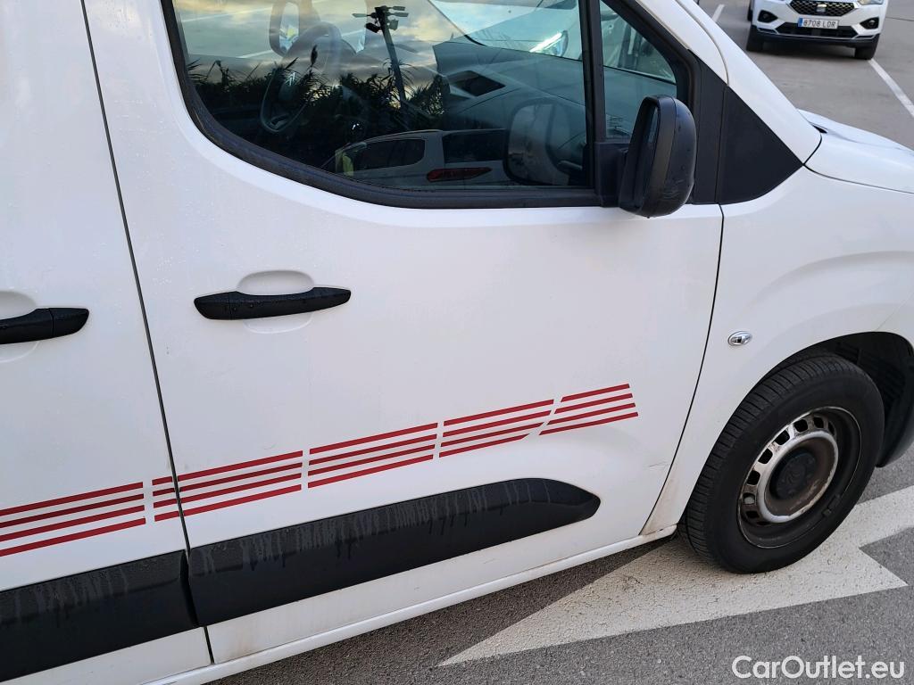  Citroen  Berlingo CITROEN  / 2018 / 4P / furgón derivado de turismo Talla M BlueHDi 100 #35