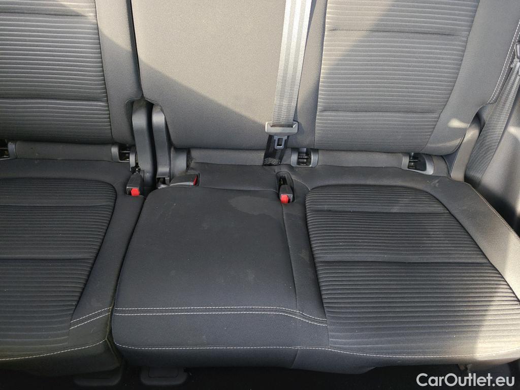  Ford  Kuga FORD  / 2019 / 5P / todoterreno Titanium 1.5 EcoBlue 88kW (120CV) #20