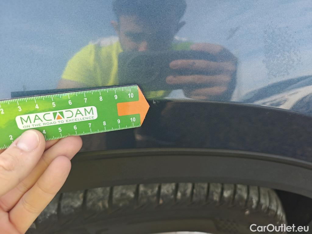  Ford  Kuga FORD  / 2019 / 5P / todoterreno Titanium 1.5 EcoBlue 88kW (120CV) #59