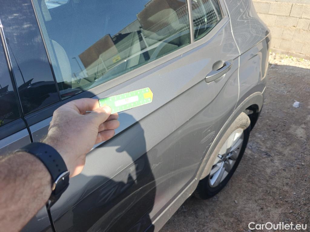  Volkswagen  T-CROSS VOLKSWAGEN  / 2018 / 5P / todoterreno Advance 1.0 TSI 85kW (115CV) DSG (AC) #6