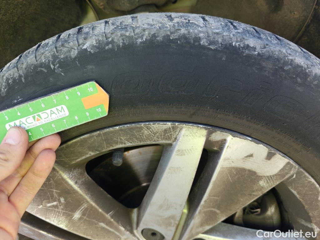  Volkswagen  Golf  VOLKSWAGEN / 2020 / 5P / familiar 2.0 TDI 85kW (115CV) DSG Variant #33