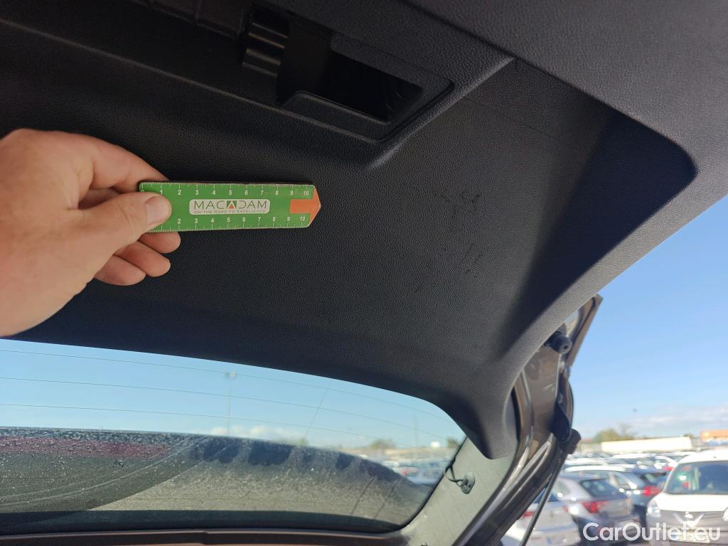  Volkswagen  T-CROSS VOLKSWAGEN  / 2018 / 5P / todoterreno Advance 1.0 TSI 85kW (115CV) DSG (AC) #18