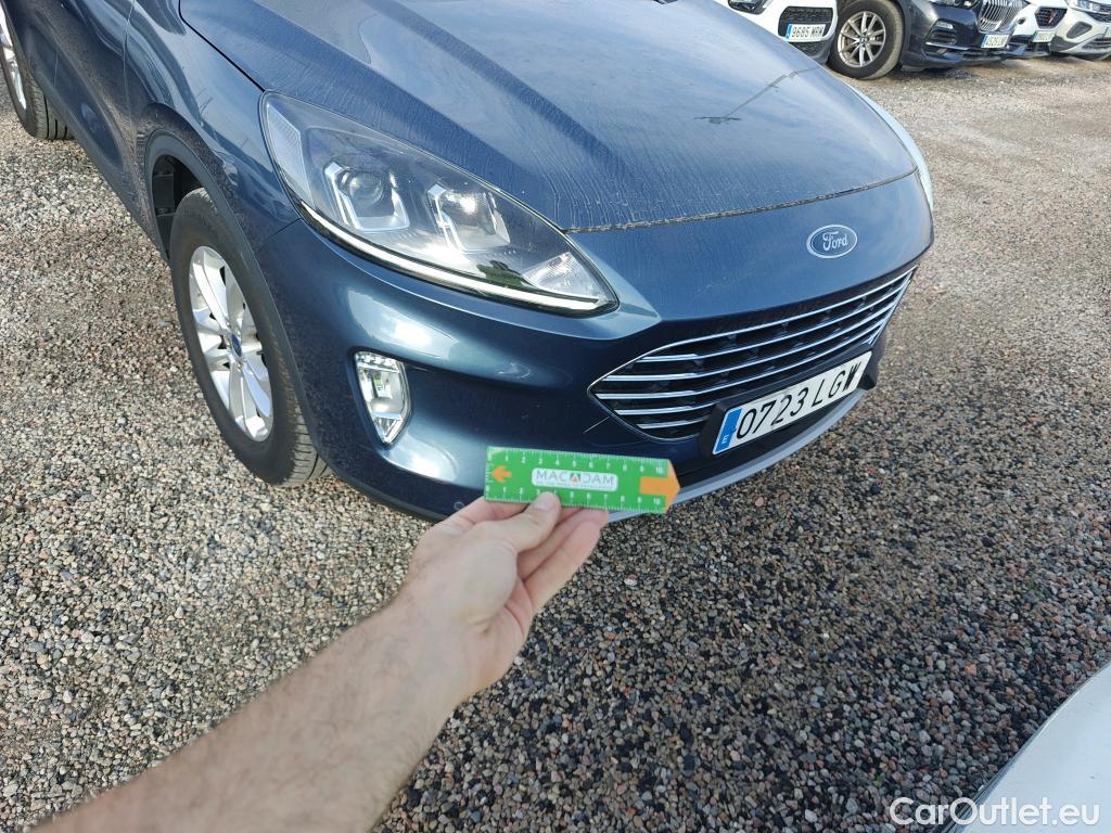  Ford  Kuga FORD  / 2019 / 5P / todoterreno Titanium 1.5 EcoBlue 88kW (120CV) #34