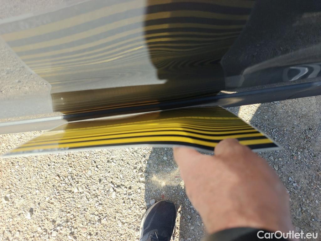  Volkswagen  T-CROSS VOLKSWAGEN  / 2018 / 5P / todoterreno Advance 1.0 TSI 85kW (115CV) DSG (AC) #3