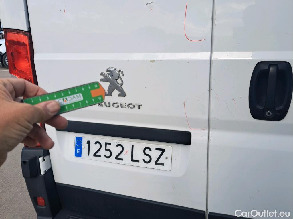  Peugeot  Boxer PEUGEOT  / 2014 / 4P / furgón 333 L2 H1 BHDI 103kW (140CV) S&S 6 V. M (AC) #33