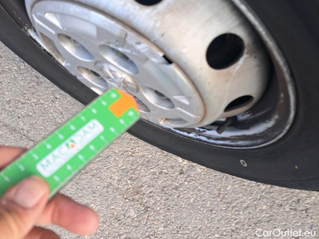  Peugeot  Boxer PEUGEOT  / 2014 / 4P / furgón 333 L2 H1 BHDI 103kW (140CV) S&S 6 V. M (AC) #89