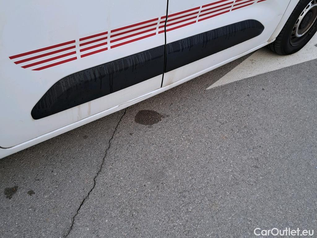  Citroen  Berlingo CITROEN  / 2018 / 4P / furgón derivado de turismo Talla M BlueHDi 100 #9