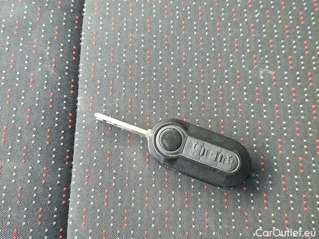  Peugeot  Boxer PEUGEOT  / 2014 / 4P / furgón 333 L2 H1 BHDI 103kW (140CV) S&S 6 V. M (AC) #78