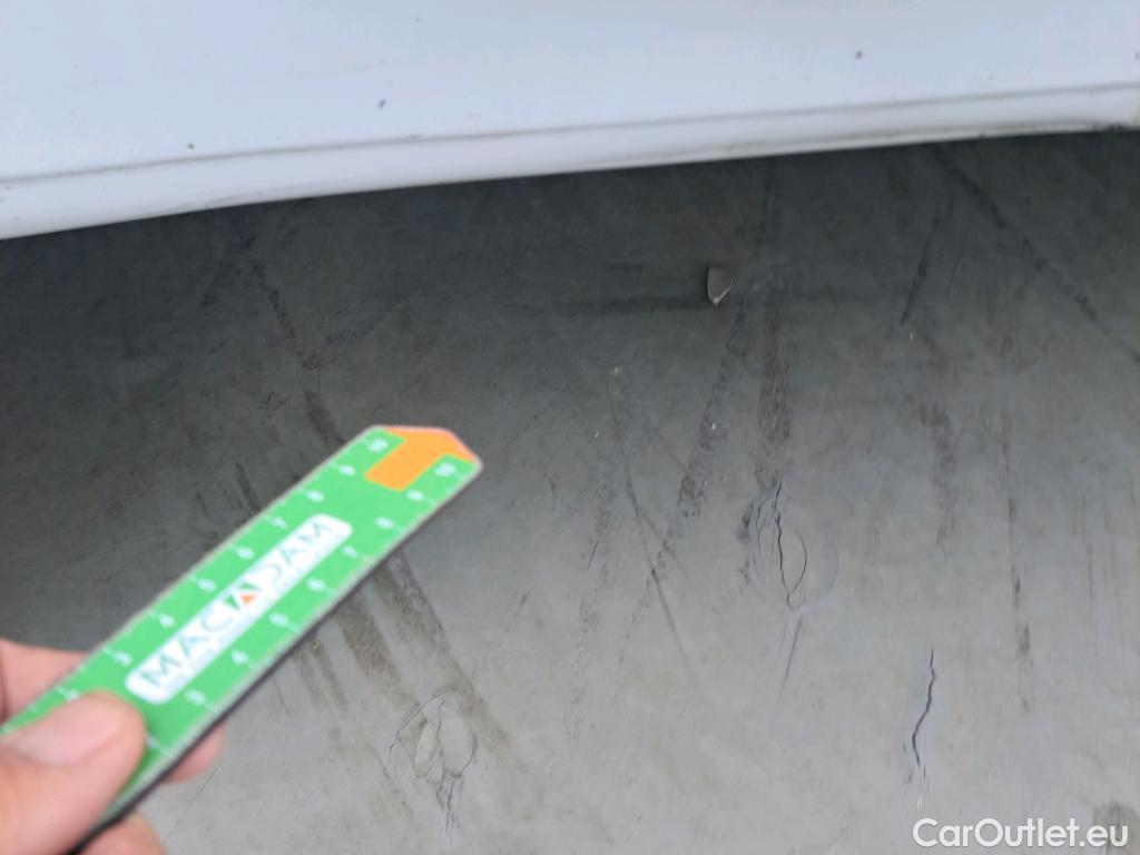  Peugeot  Boxer PEUGEOT  / 2014 / 4P / furgón 333 L2 H1 BHDI 103kW (140CV) S&S 6 V. M (AC) #39