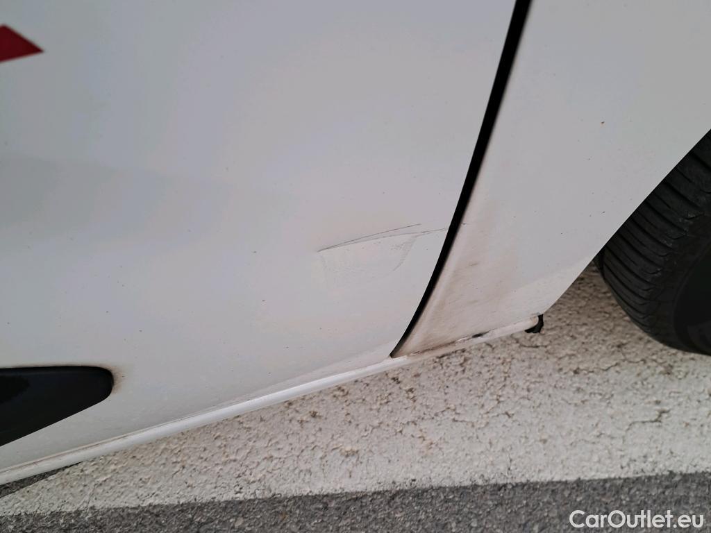  Citroen  Berlingo CITROEN  / 2018 / 4P / furgón derivado de turismo Talla M BlueHDi 100 #36