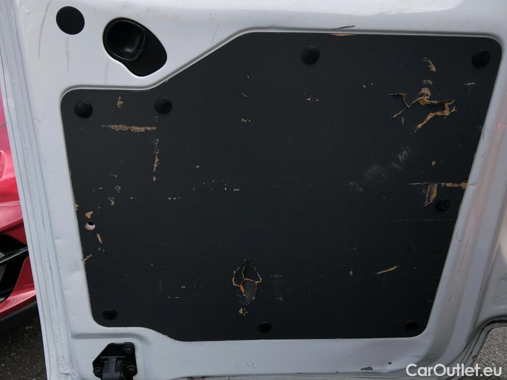  Peugeot  Expert PEUGEOT  / 2016 / 4P / furgón Furgón Pro 1.5 BlueHDi 100 Long #39