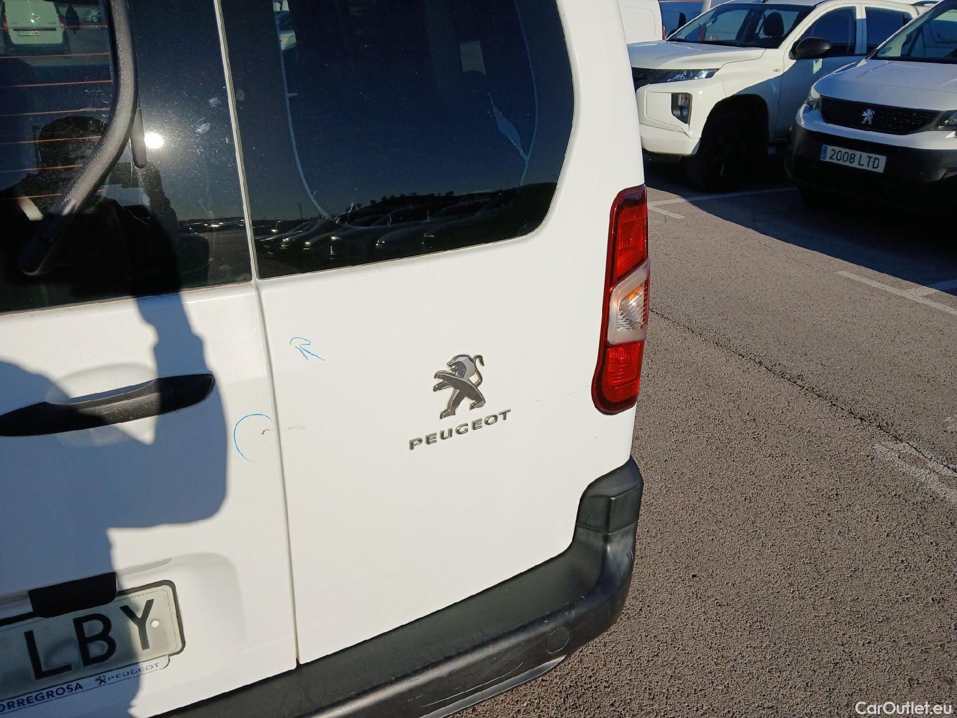  Peugeot  RIFTER PEUGEOT  / 2018 / 4P / combi Access Standard BlueHDi 73kW (CX) #28