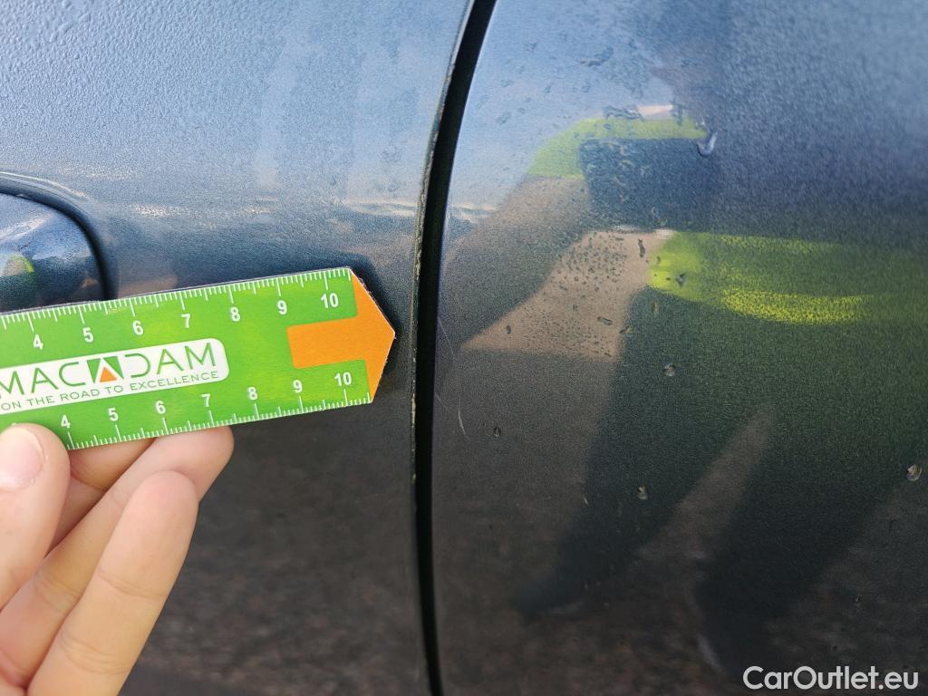  Ford  Kuga FORD  / 2019 / 5P / todoterreno Titanium 1.5 EcoBlue 88kW (120CV) #6