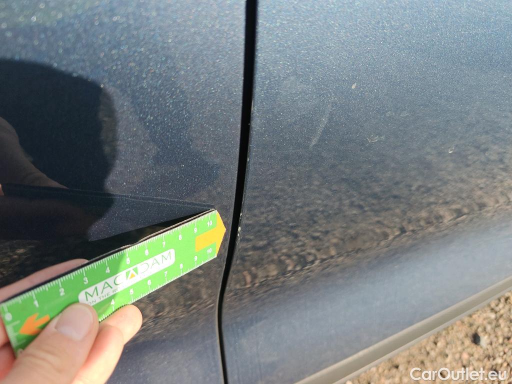  Ford  Kuga FORD  / 2019 / 5P / todoterreno Titanium 1.5 EcoBlue 88kW (120CV) #12