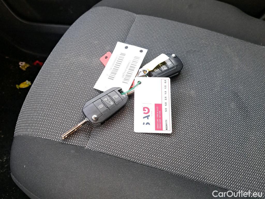  Citroen  Berlingo CITROEN  / 2018 / 4P / furgón derivado de turismo Talla M BlueHDi 100 #30