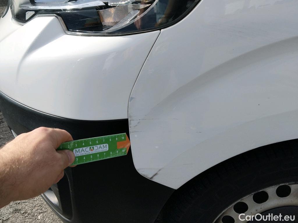  Peugeot  Expert PEUGEOT  / 2016 / 4P / furgón Furgón Pro 1.5 BlueHDi 100 Long #16