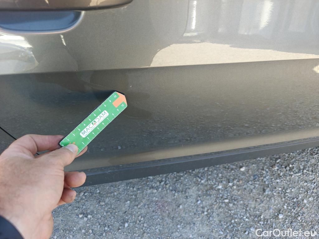  Volkswagen  T-CROSS VOLKSWAGEN  / 2018 / 5P / todoterreno Advance 1.0 TSI 85kW (115CV) DSG (AC) #34