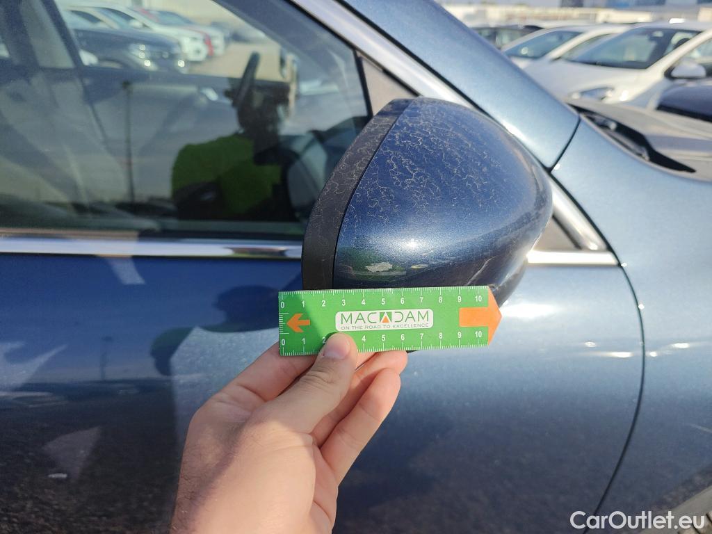  Ford  Kuga FORD  / 2019 / 5P / todoterreno Titanium 1.5 EcoBlue 88kW (120CV) #46